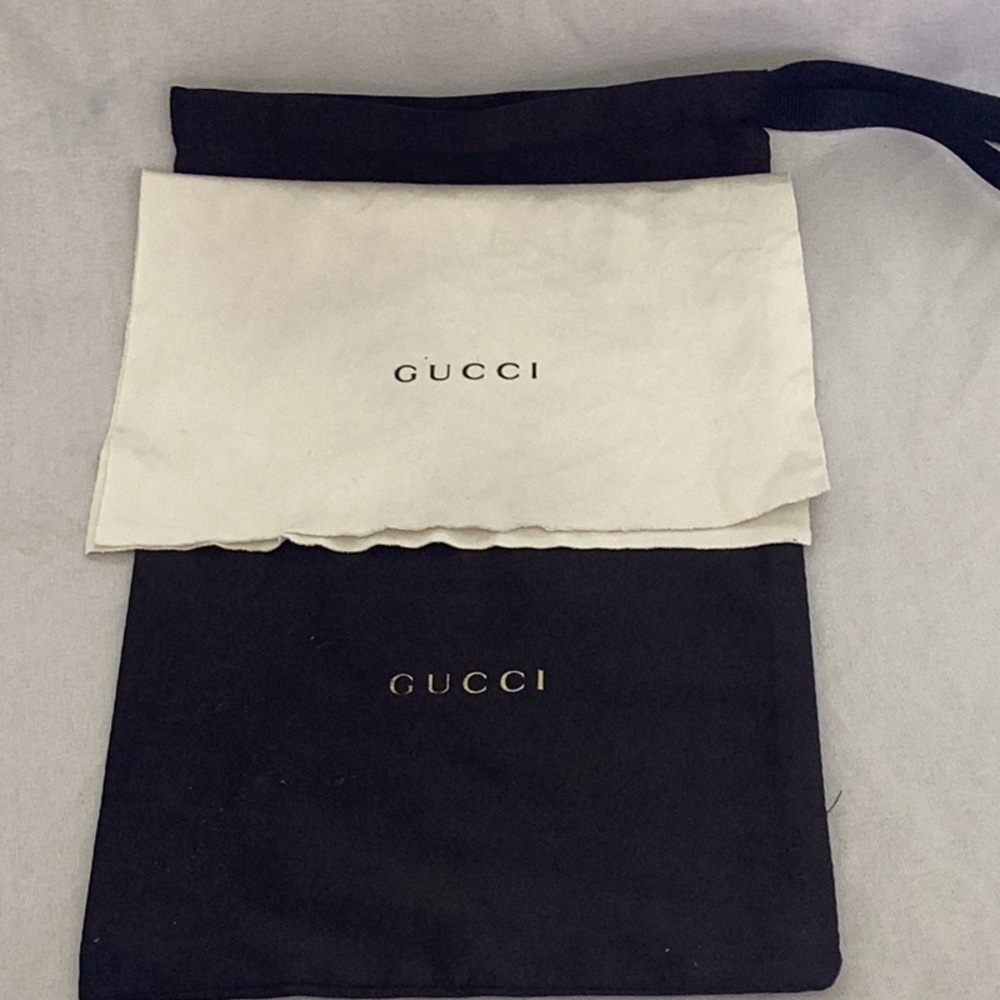 Gucci sunglasses bag - Picture 2 of 3